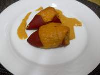   Pimientos del piquillo rellenos de rape y gambas