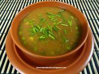   Sopa de verduras con nabo rallado deshidratado.  Sopa de invierno