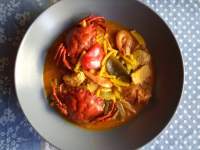   Fideuá de Emperador y Cangrejos con Especias Asiáticas