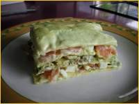 Lasaña fría de salmón y aguacate