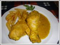   MUSLITOS DE POLLO EN SALSA DE ALMENDRAS