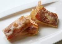   Crujiente de langostino, queso de cabra y jamón