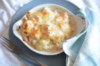   Coliflor gratinada con jamón dulce a la bechamel de arroz