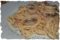   ESPAGUETIS CON CHAMPIÑONES Y BACON