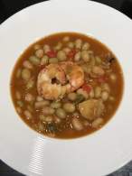 LA COCINA DE MAMI: POCHAS CON SEPIA Y GAMBONES