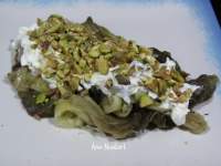   BERENJENA ASADA CON MIEL Y LABNEH 